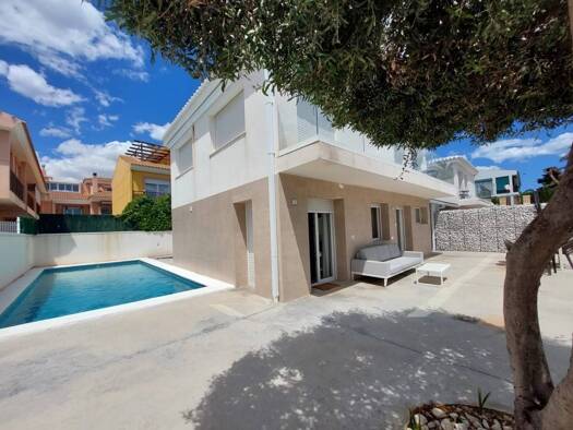 Chalet zur Miete - Erstbezug 3.500 € 4 Zimmer 210 m² Alicante 03540
