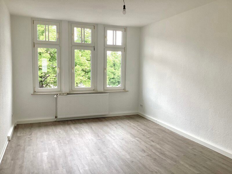 Wohnung zur Miete 377,60 € 3 Zimmer 59 m²<br/>Wohnfläche 2.<br/>Geschoss 14.10.2024<br/>Verfügbarkeit Raiffeisenstr. 8 Insel Magdeburg 39112