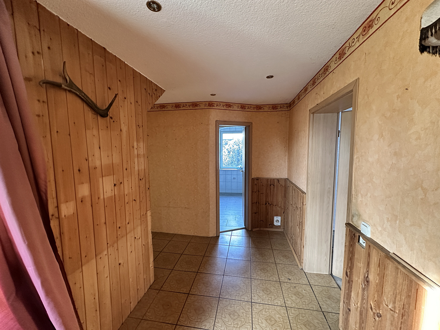 Immobilie in Kitzscher - Geräumiges Einfamilienhaus mit großem Garten in Kitzscher - Bild 4