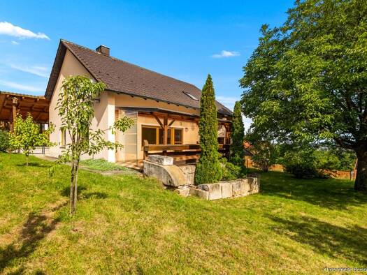 Einfamilienhaus zum Kauf 449.000 € 6 Zimmer 180 m² 730 m² Grundstück Wiefelsdorf Schwandorf 92421
