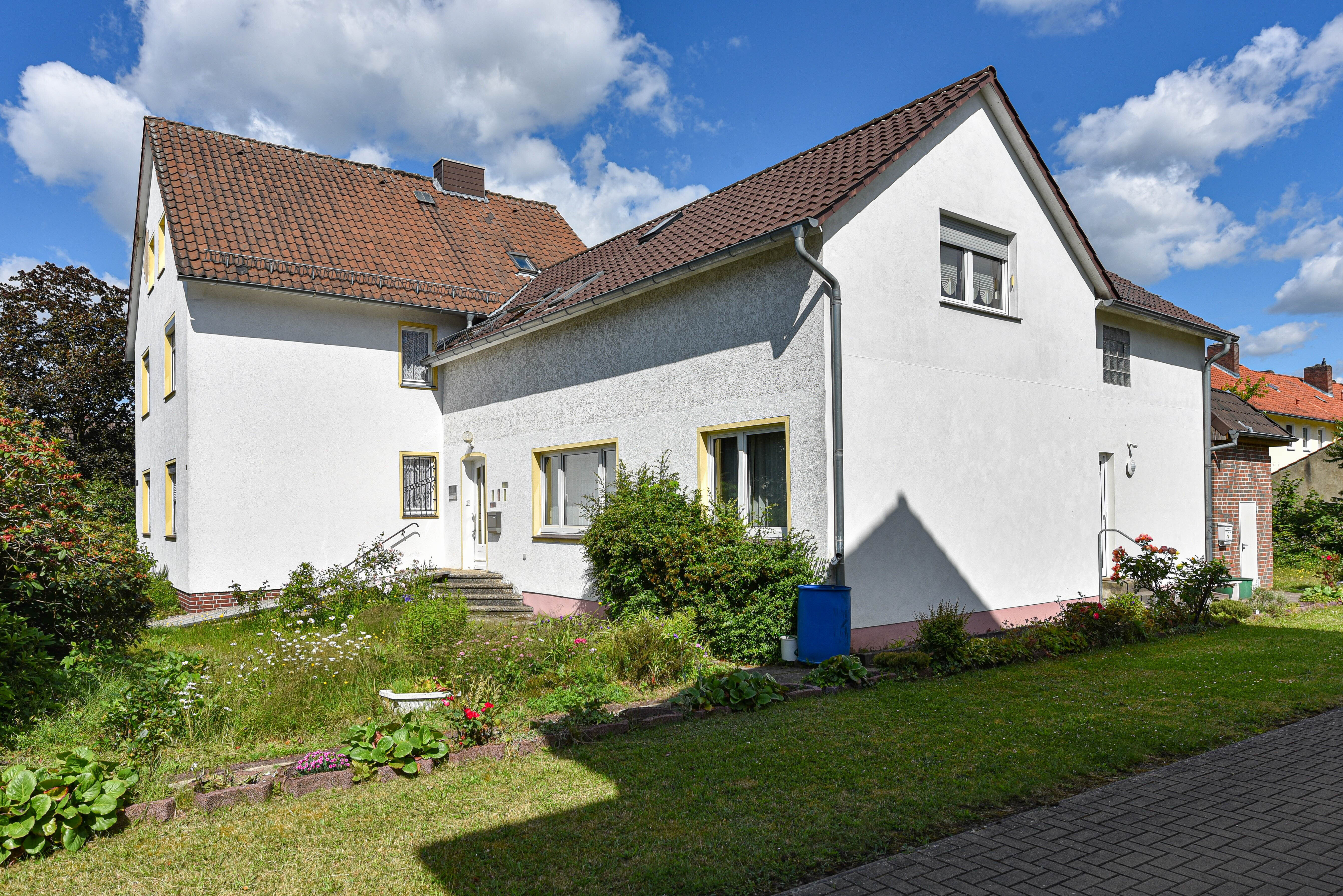 Mehrfamilienhaus zum Kauf 321.000 € 11 Zimmer 300 m²<br/>Wohnfläche 1.062 m²<br/>Grundstück Trift 13 Soltau Soltau 29614