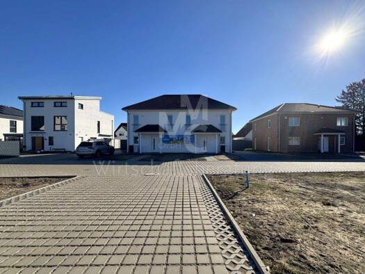 Doppelhaushälfte zum Kauf - Erstbezug 519.000 € 4 Zimmer 137 m² 333 m² Grundstück Godshorn Langenhagen / Godshorn 30855