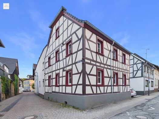 Einfamilienhaus zum Kauf 339.000 € 10 Zimmer 266 m² 330 m² Grundstück Waldorf 53498