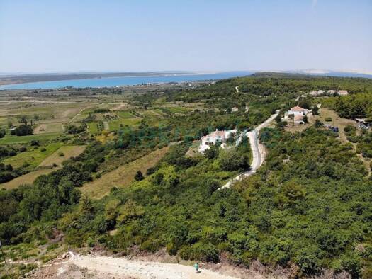 Wohn- und Gewerbegrundstück zum Kauf 240.000 € Ražanac 23248