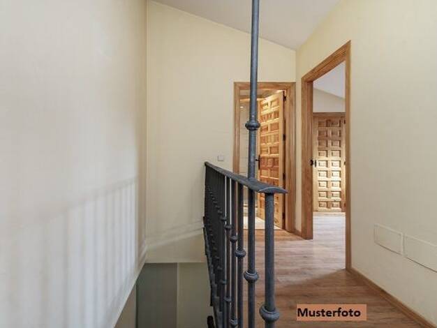 Wohnung zum Kauf 31.800 € 2 Zimmer 41 m² Hochheide Homberg / Ruhrort / Baerl 47198