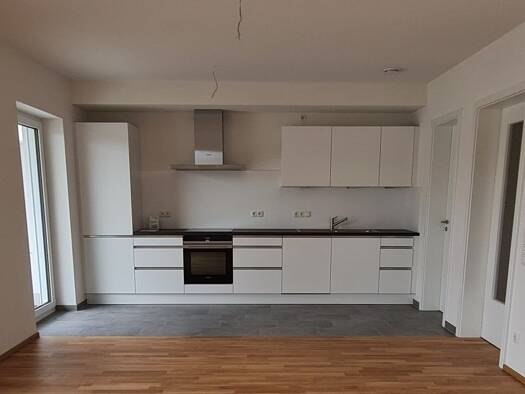 Wohnung zur Miete 1.260 € 4 Zimmer 114 m² Geschoss 1/3 frei ab 01.09.2026 Vordere Reuth 12 Hausen 91353