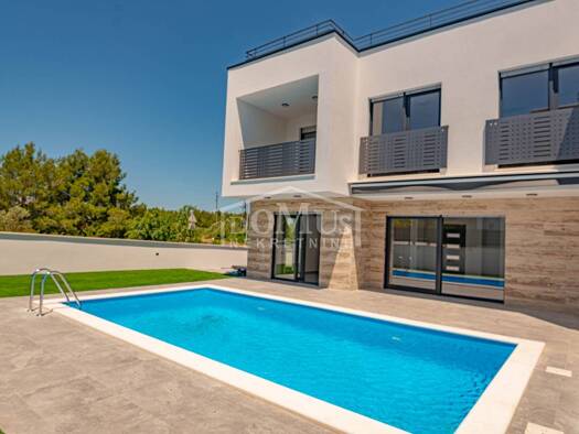 Doppelhaushälfte zum Kauf 595.000 € 4 Zimmer 250 m² Grundstück Vodice 22211