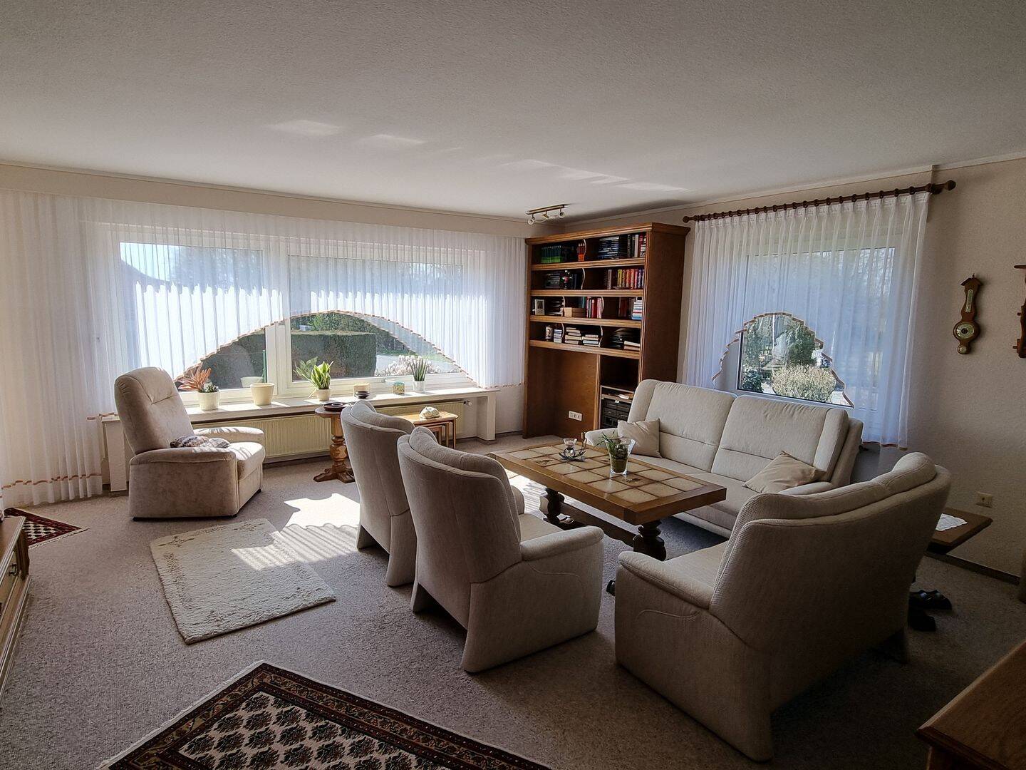 Immobilie in Bad Laer - Sehr gepflegtes Zweifamilienhaus mit großem Grundstück und Ausbaupotenzial. - Bild 1