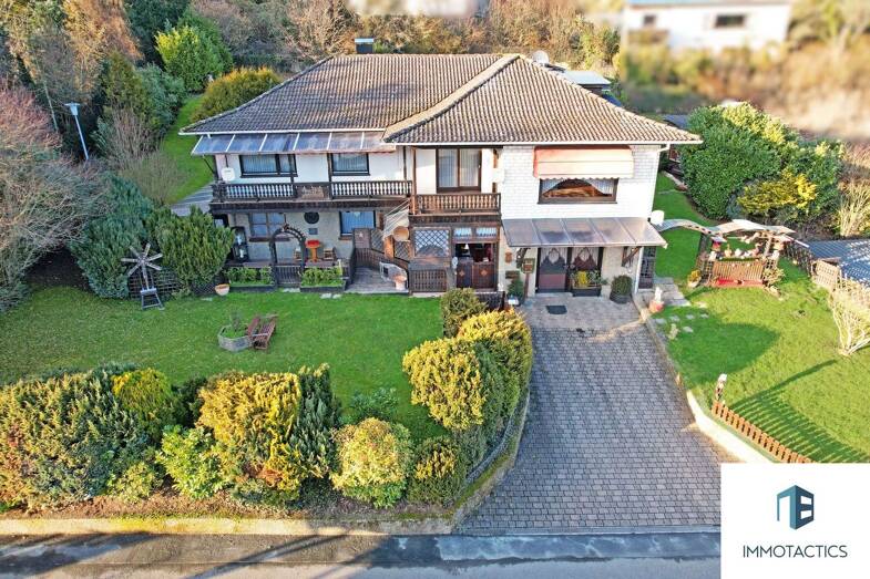 Einfamilienhaus zum Kauf 295.000 € 9 Zimmer 223 m² 1.354 m² Grundstück Hochstetten Hochstetten-Dhaun 55606