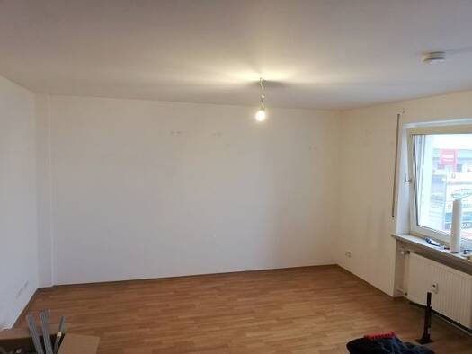 Wohnung zur Miete 325 € 1 Zimmer 25 m² 1. Geschoss frei ab 01.12.2026 Neutraubling 93073
