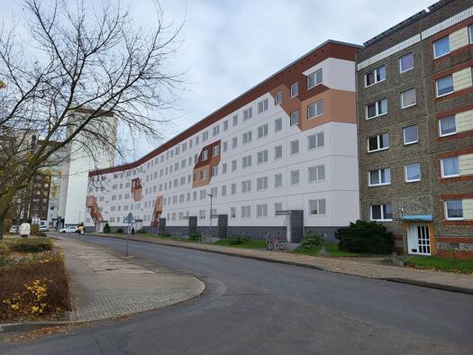 Wohnung zur Miete nur mit Wohnberechtigungsschein 343 € 3 Zimmer 62,9 m² 3. Geschoss Max-Adrion-Straße 13 Datzeberg Neubrandenburg 17034