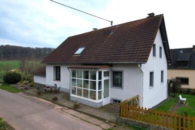 Haus zum Kauf 199.000 € 120 m² 1.977 m² Grundstück Neuheilenbach 54597