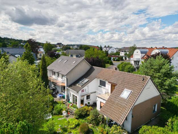Mehrfamilienhaus zum Kauf 239.000 € 11 Zimmer 307 m² 886 m² Grundstück Herdringen Arnsberg 59759