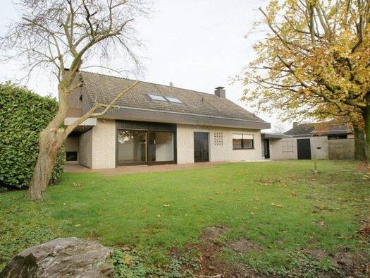 Einfamilienhaus zur Miete 1.900 € 5 Zimmer 203 m² 776 m² Grundstück Geldern 47608