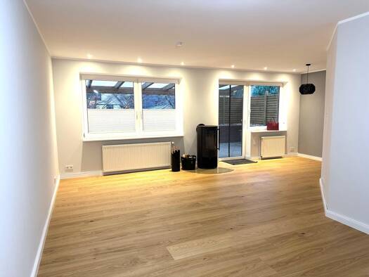 Einfamilienhaus zur Miete 2.600 € 5 Zimmer 146 m² 638 m² Grundstück frei ab sofort Schnelsen Hamburg 22457