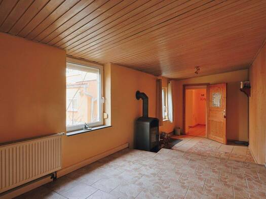 Einfamilienhaus zum Kauf 249.000 € 5 Zimmer 160 m² 659 m² Grundstück Naumburg Naumburg (Saale) 06618