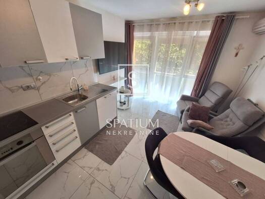 Wohnung zur Miete 650 € 3 Zimmer 47 m² EG Bulevard, Rijeka Trsat - Krimeja