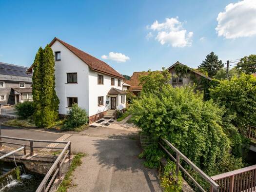 Mehrfamilienhaus zum Kauf 299.000 € 8 Zimmer 248 m² 1.003 m² Grundstück Schalkau 96528