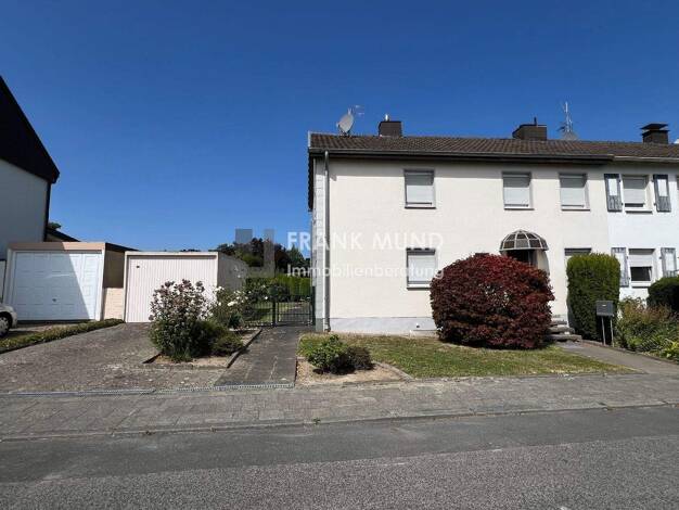 Doppelhaushälfte zum Kauf 299.000 € 7 Zimmer 125 m² 1.088 m² Grundstück Wickrath Mönchengladbach-Wickrath 41189