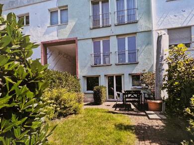 Haus zur Miete 2.200 € 6 Zimmer 117 m² 167 m² Grundstück frei ab 15.07.2025 Dornbusch Frankfurt am Main 60433