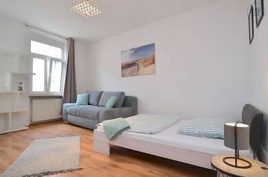 WG-Zimmer zur Miete Wohnen auf Zeit 590 € 19 m² 1. Geschoss frei ab 01.09.2025 Lorenz Nürnberg 90402