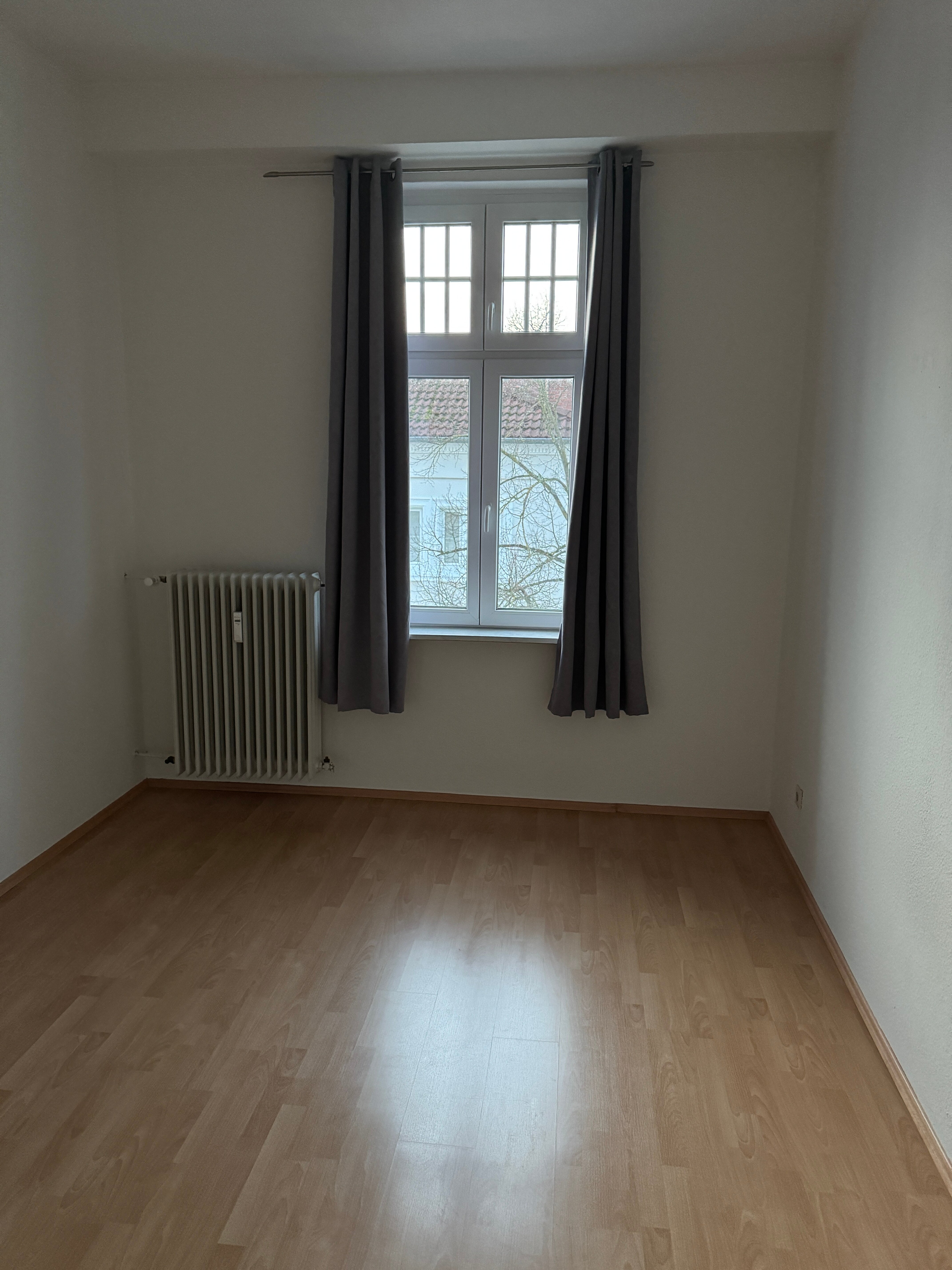 Wohnung zur Miete 650 € 2 Zimmer 63 m²<br/>Wohnfläche 2.<br/>Geschoss 01.02.2025<br/>Verfügbarkeit Weststadt 20 Osnabrück 49078