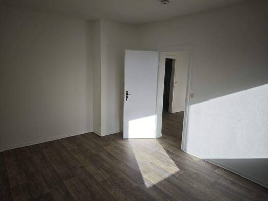 Wohnung zur Miete 250 € 2 Zimmer 45,5 m² 3 Geschosse frei ab sofort An der Kippe 27 Regis-Breitingen 04565