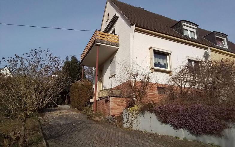 Doppelhaushälfte zum Kauf provisionsfrei 269.000 € 4 Zimmer 88,7 m² 813 m² Grundstück Sayn Bendorf 56170