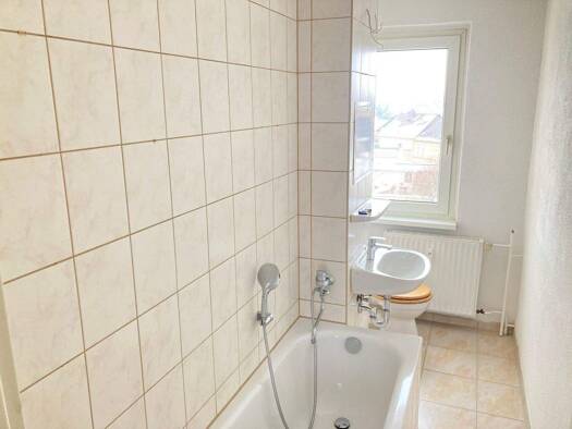 Wohnung zur Miete 347 € 3 Zimmer 55 m² 3. Geschoss Pappelallee 7 Brehna Sandersdorf-Brehna 06796