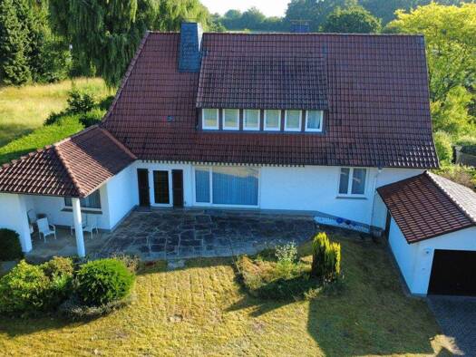 Mehrfamilienhaus zum Kauf 375.000 € 7 Zimmer 214 m² 1.100 m² Grundstück Hiddesen Detmold / Hiddesen 32760