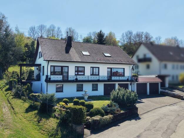 Einfamilienhaus zum Kauf 580.000 € 10 Zimmer 230 m² 1.385 m² Grundstück Balingen Balingen 72336