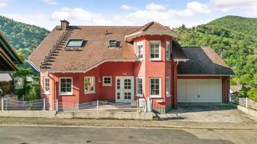 Mehrfamilienhaus zum Kauf 650.000 € 8 Zimmer 310 m²<br/>Wohnfläche 345 m²<br/>Grundstück Schöntal Neustadt an der Weinstraße 67434