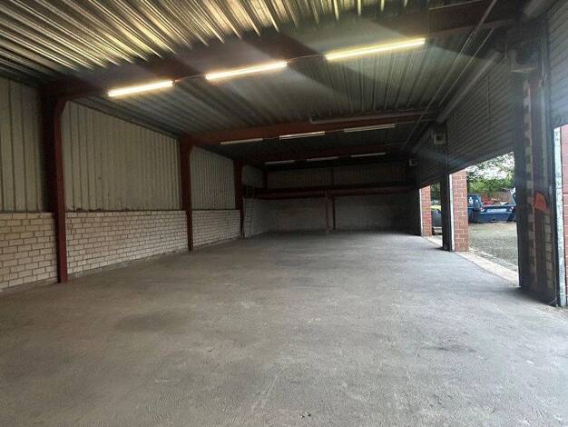 Lagerhalle zur Miete provisionsfrei 1.709 € 341,8 m² Lagerfläche Daimlerstraße 9 Schötmar Bad Salzuflen 32108