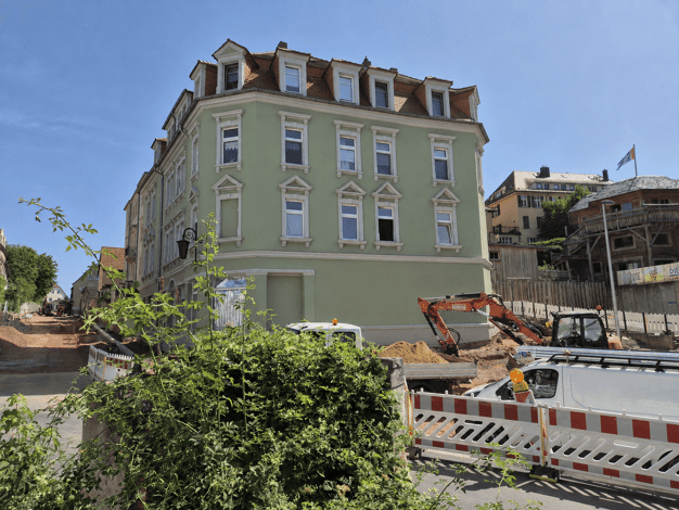 Mehrfamilienhaus zum Kauf 870.000 € 24 Zimmer 609 m² 340 m² Grundstück Meißen Meißen 01662