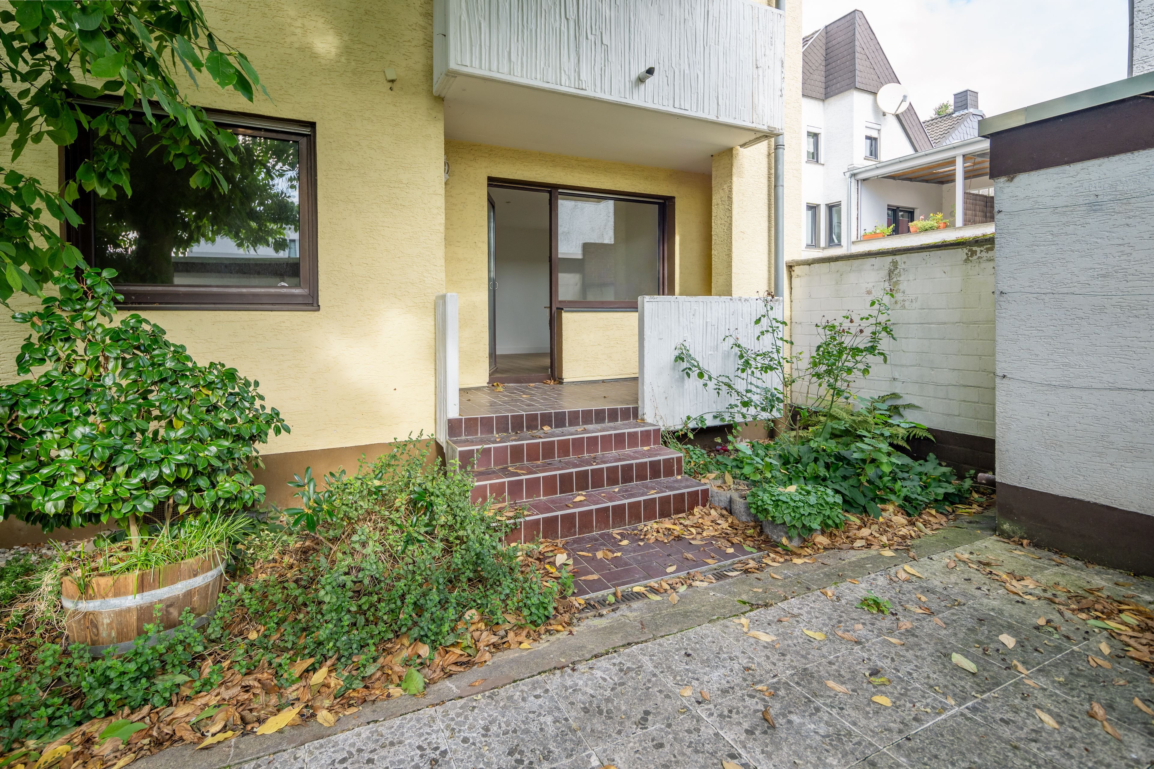 Wohnung zum Kauf provisionsfrei 315.000 € 3 Zimmer 85,4 m²<br/>Wohnfläche EG<br/>Geschoss ab sofort<br/>Verfügbarkeit Hauptstr. 58 Köln 51143