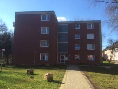 Wohnung zur Miete nur mit Wohnberechtigungsschein 377 € 3,5 Zimmer 78 m² 2. Geschoss Lohstraße 35 a Vierlinden Duisburg 47178