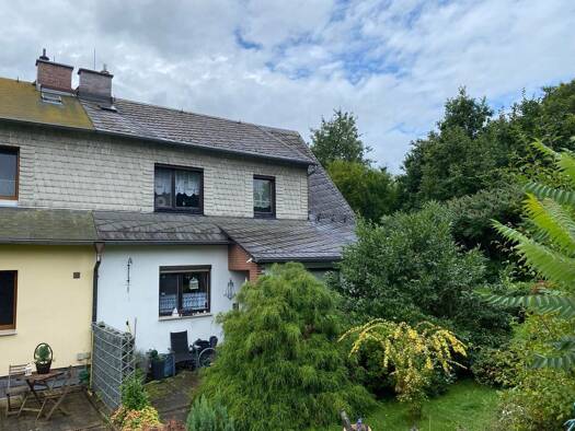 Doppelhaushälfte zum Kauf 130.000 € 4 Zimmer 110 m² 2.500 m² Grundstück frei ab sofort Grochlitz Greiz 07973