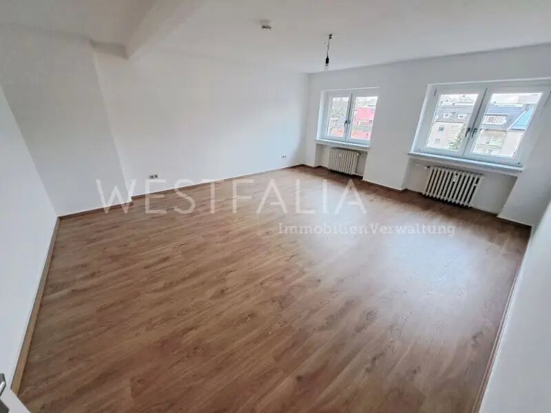 Wohnung zur Miete 700 € 3 Zimmer 120 m²<br/>Wohnfläche Güntherstr. Dellviertel Duisburg 47051