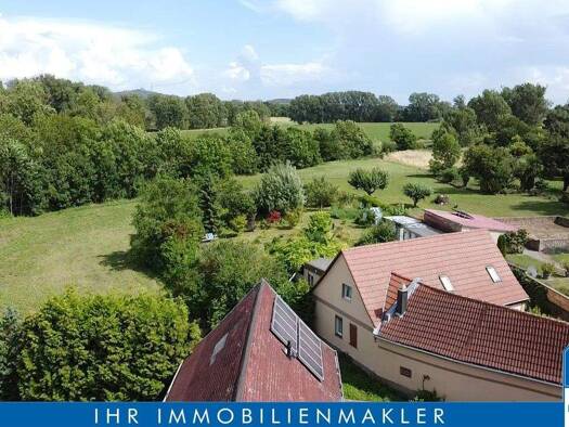 Einfamilienhaus zum Kauf 275.000 € 5 Zimmer 180 m² 3.600 m² Grundstück Nauendorf Wettin-Löbejün OT Nauendorf 06193
