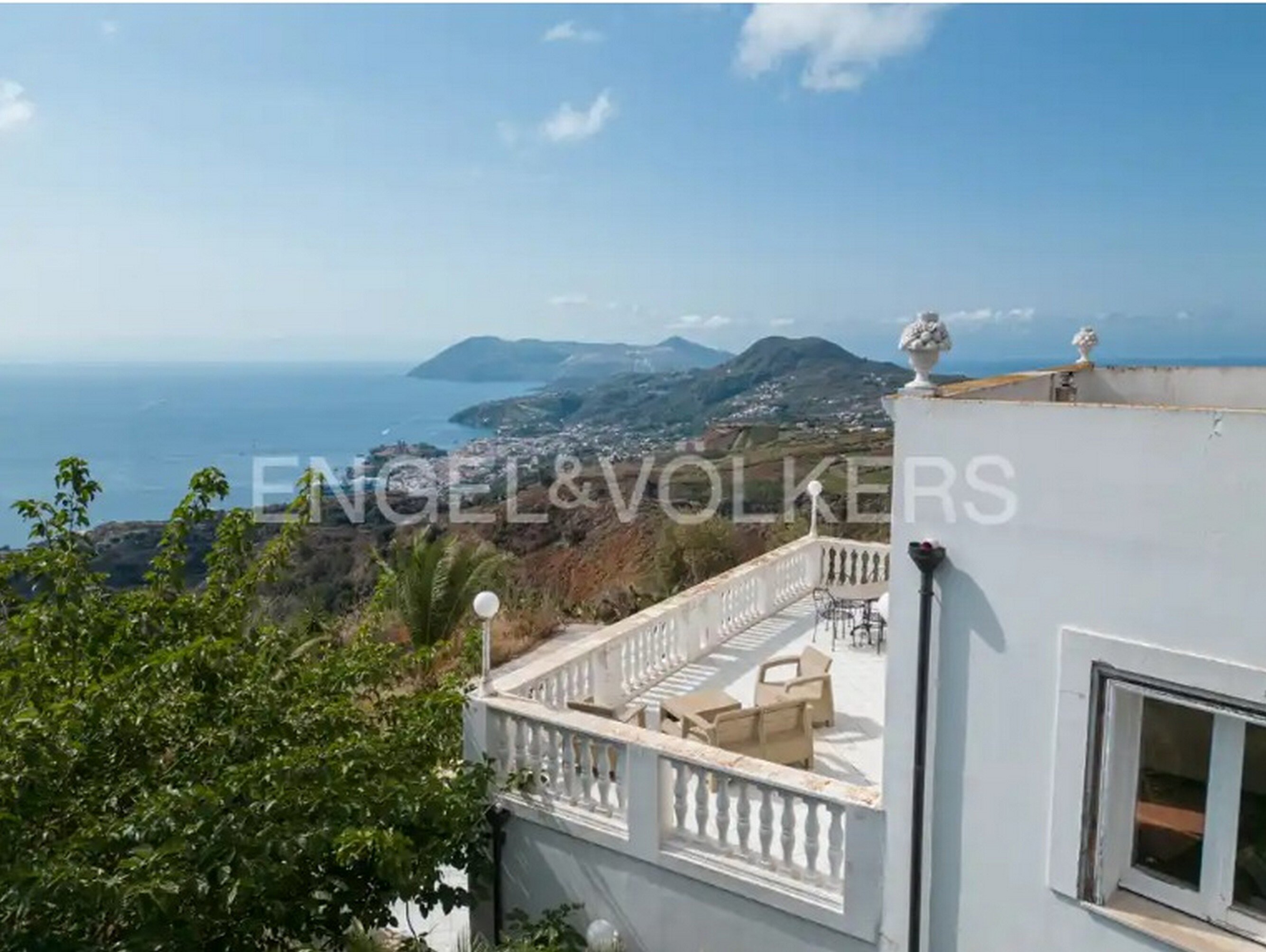 Villa zum Kauf 480.000 € 6 Zimmer 180 m²<br/>Wohnfläche 3.000 m²<br/>Grundstück ab sofort<br/>Verfügbarkeit Via Collo Pirrera Lipari 98055