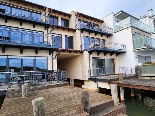 Haus zum Kauf 2.100.000 € 6 Zimmer 297,7 m² 577 m² Grundstück frei ab sofort An der Lagune 187 Kahnsdorf Neukieritzsch 04575