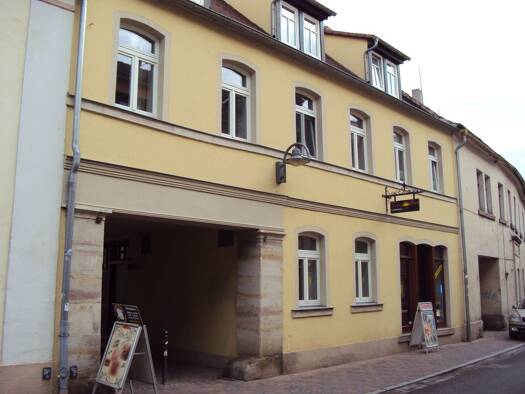 Wohnung zur Miete 740 € 3 Zimmer 114 m² 2 Geschosse frei ab 01.12.2026 Querfurt Querfurt 06268