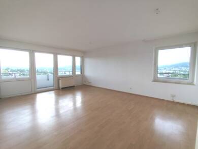 Wohnung zur Miete 1.050 € 4 Zimmer 105 m² 12. Geschoss frei ab 01.08.2025 Kulmbach Kulmbach 95326
