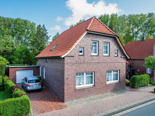 Einfamilienhaus zum Kauf 225.000 € 5 Zimmer 125 m² 696 m² Grundstück Wittmund Wittmund 26409