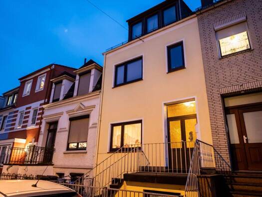 Mehrfamilienhaus zum Kauf 278.000 € 8 Zimmer 154 m² 160 m² Grundstück Huckelriede Bremen 28201