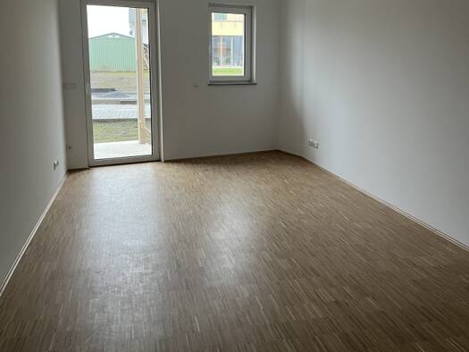 Wohnung zur Miete 600 € 2 Zimmer 46,8 m² Arnsdorf 01477