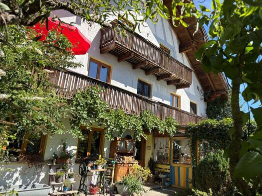 Haus zum Kauf 880.000 € 8 Zimmer 240 m² 1.050 m² Grundstück Unterdorfstraße 8 Oderding Polling 82398