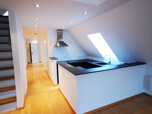 Maisonette zur Miete 895 € 2,5 Zimmer 96 m² Geschoss 2/2 frei ab 01.11.2026 Gerolzhofen Gerolzhofen 97447
