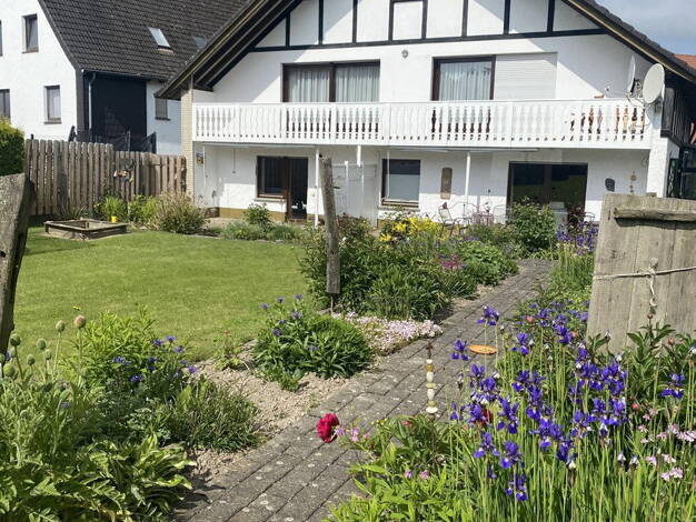 Einfamilienhaus zum Kauf provisionsfrei 420.000 € 14 Zimmer 330 m² 980 m² Grundstück frei ab 01.12.2026 Fürstenberg Bad Wünnenberg (OT Fürstenberg) 33181