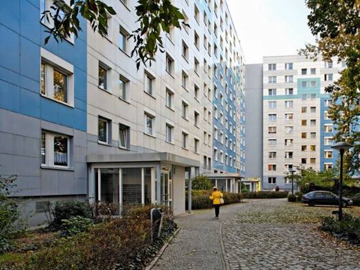 Wohnung zur Miete 335 € 2 Zimmer 46,8 m² EG frei ab 01.11.2026 Landsberger Allee 83 Prenzlauer Berg Pankow 10407